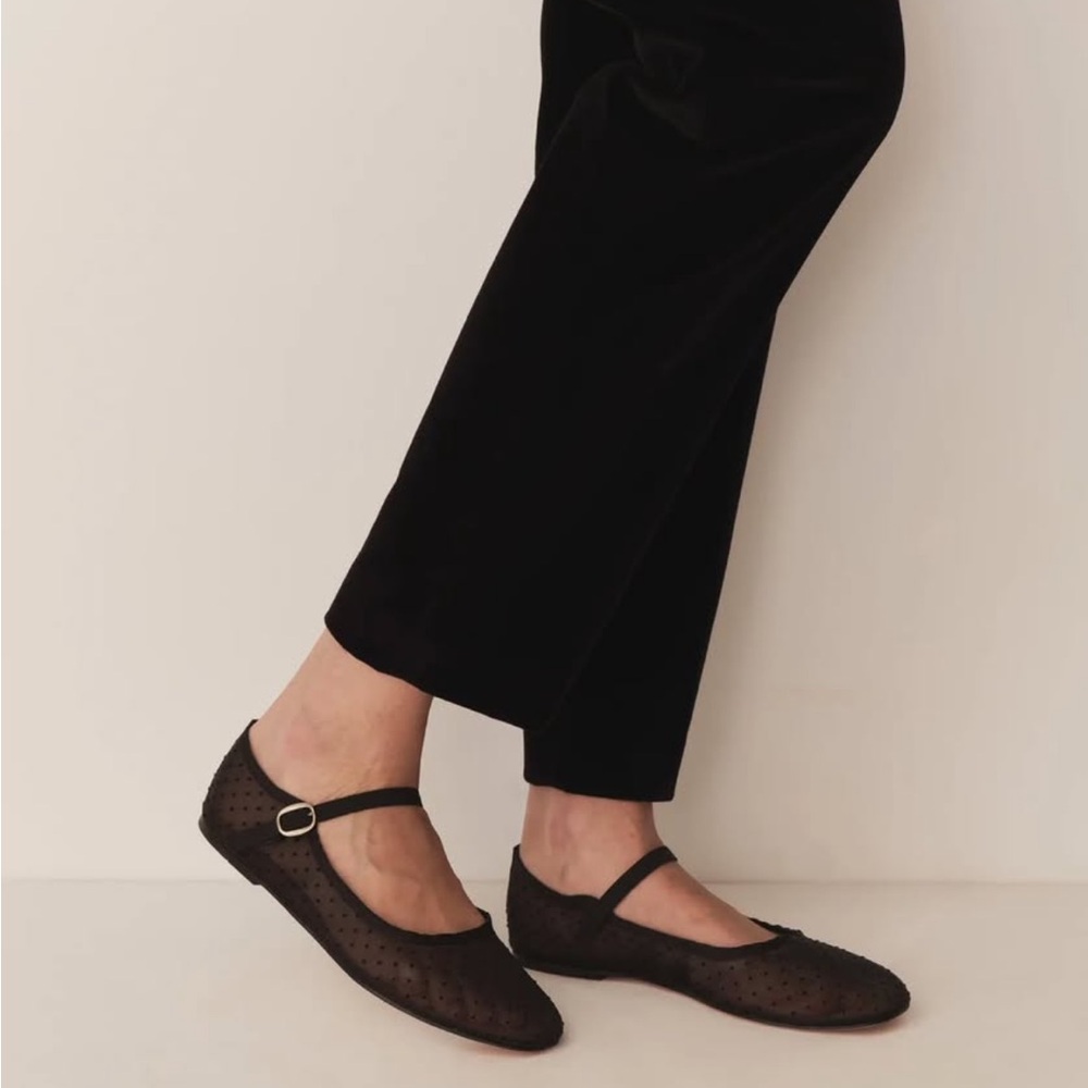 Doen Mary Jane Black Mesh Dot 38.5 BNIB